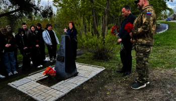 Павлово-посадцы посетили памятник Неизвестному солдату по дороге в деревню Грибово в Павловском Поса